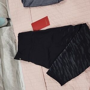 Lululemon 25' tights